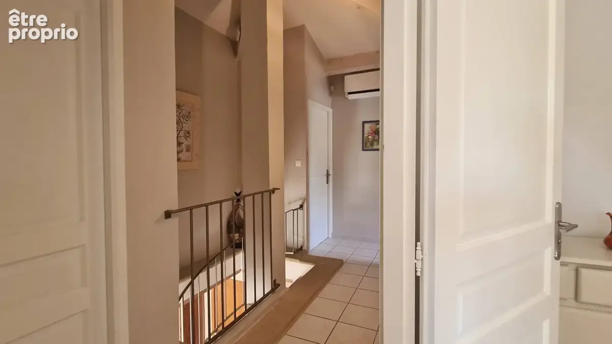 Bastide avec piscine et vues exceptionnelles à 10 minutes d’Uzès - photo 12
