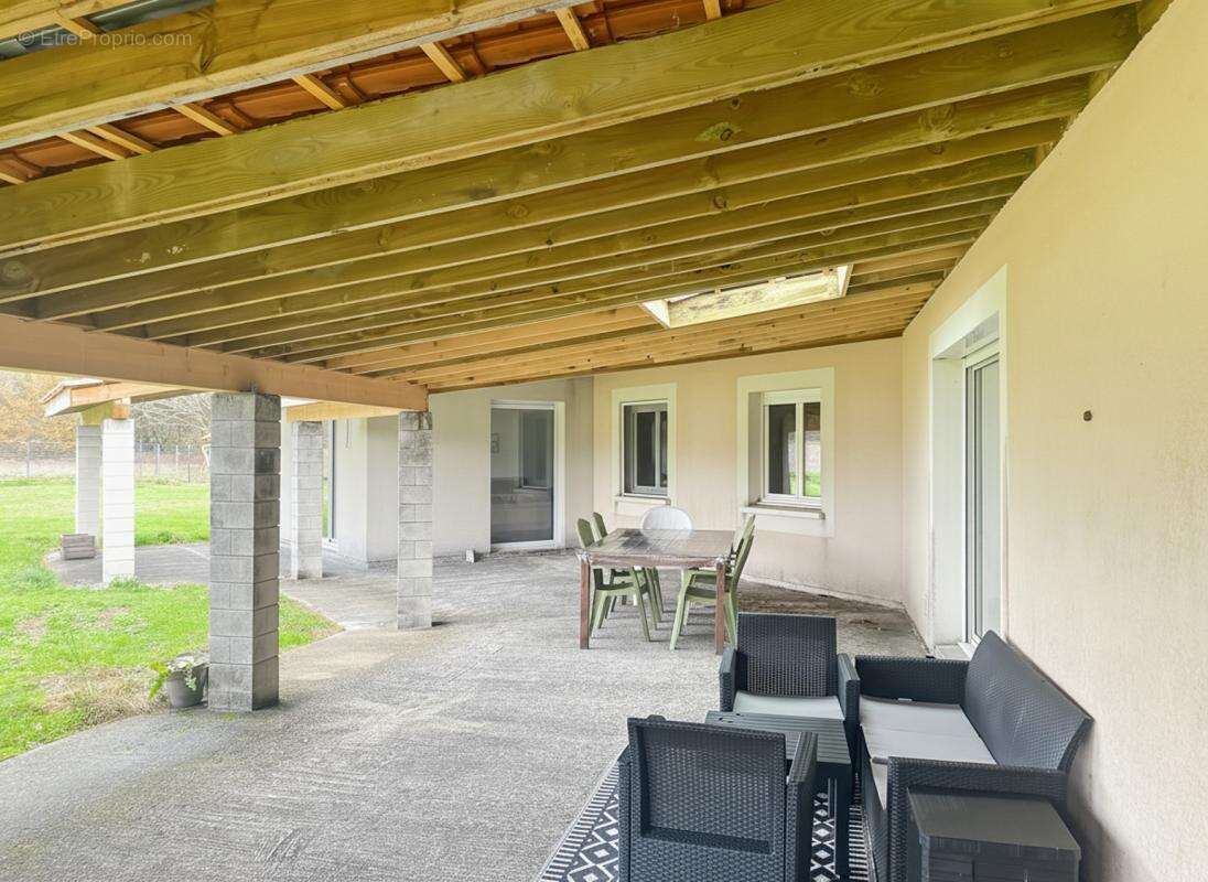 Maison 144 m² à Marsas  - photo 10