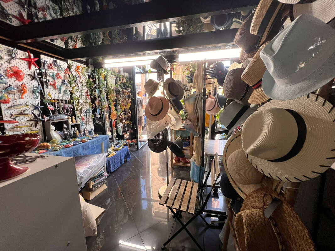 Commerce à MARSEILLE-2E