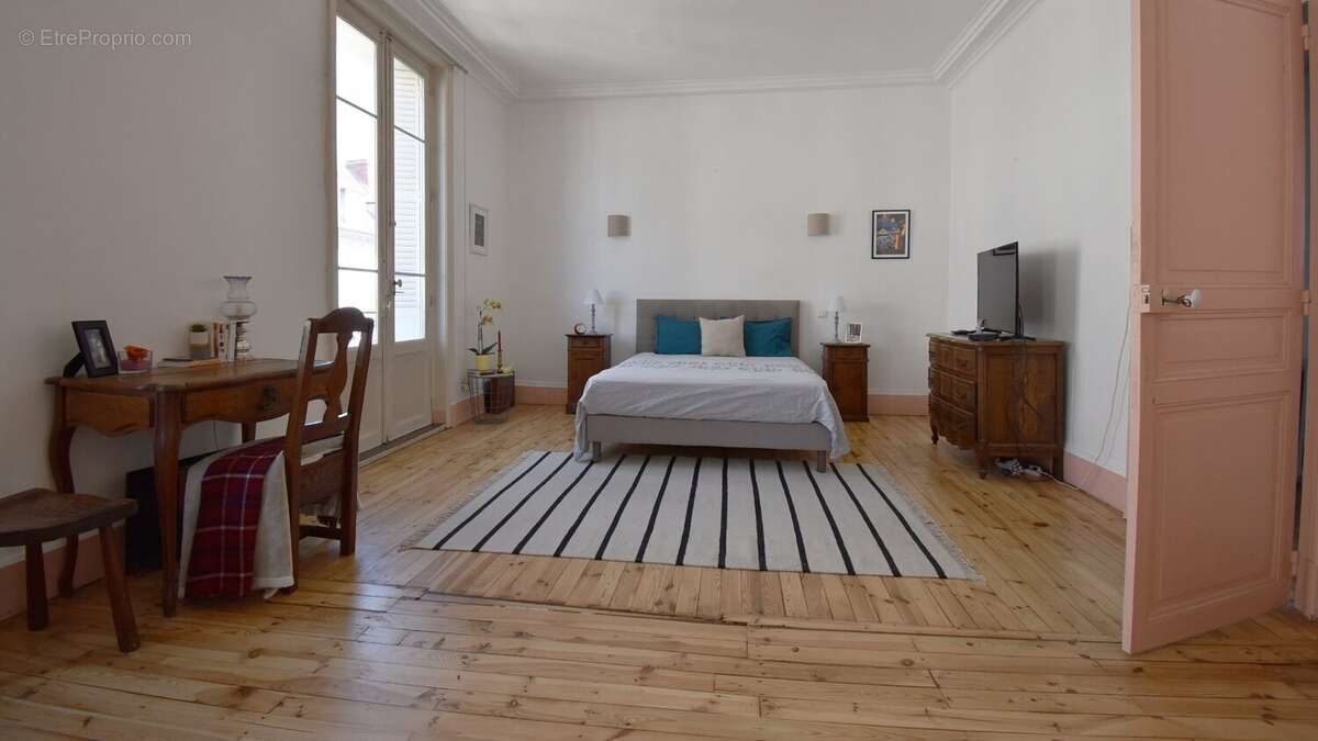 Appartement à VICHY