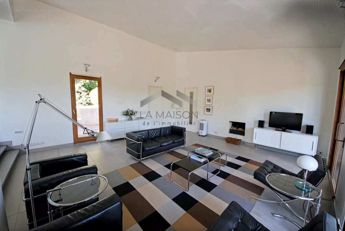 Maison à PORTO-VECCHIO