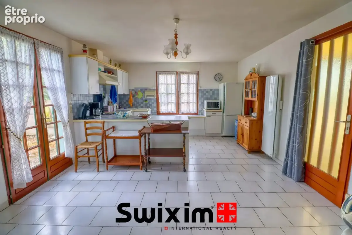 Maison + dépendance - 147m² sur Saint-Estèphe - photo 12