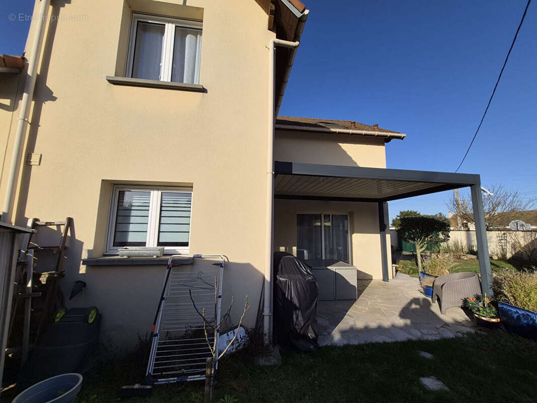 Maison à MERY-SUR-OISE