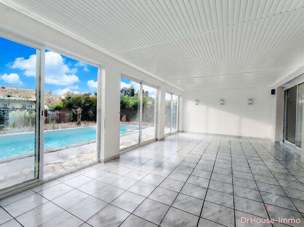 Maison 155 m² à Laluque  - photo 4