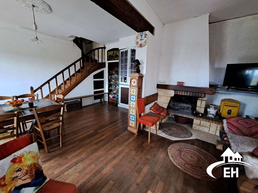 Maison à L&#039;AIGLE