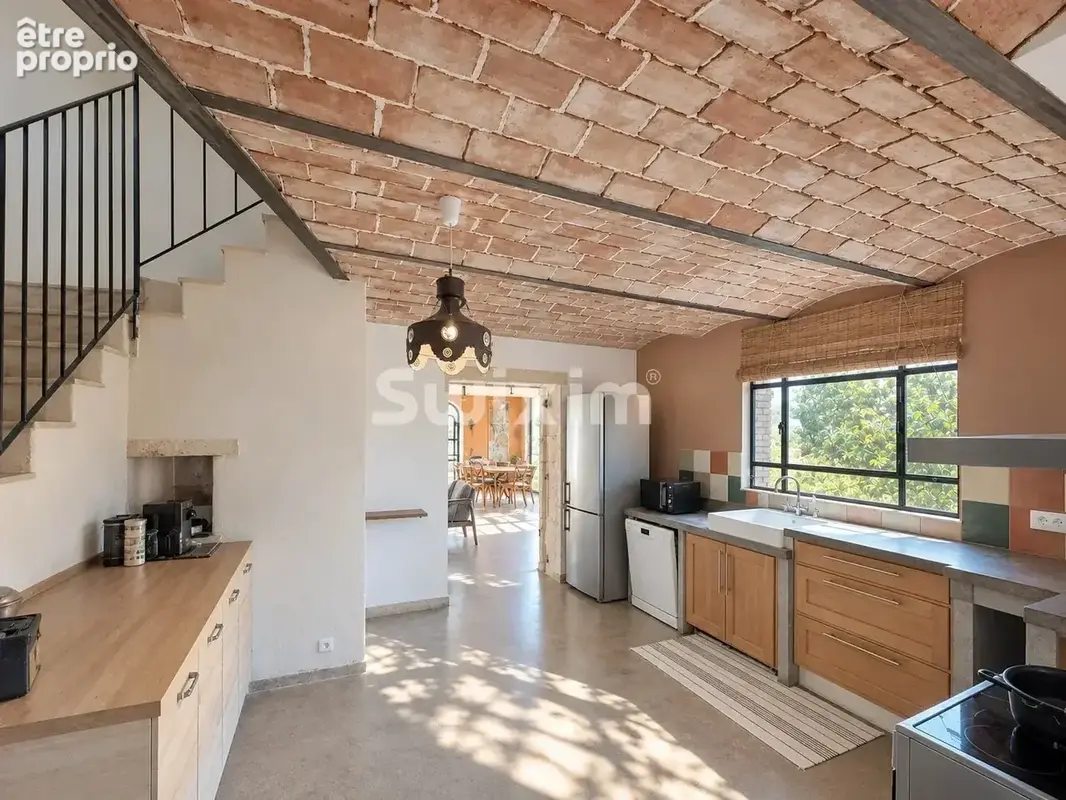 Mas en pierre de 213 m² – Studio indépendant – Terrain de 7 000 m² - photo 9