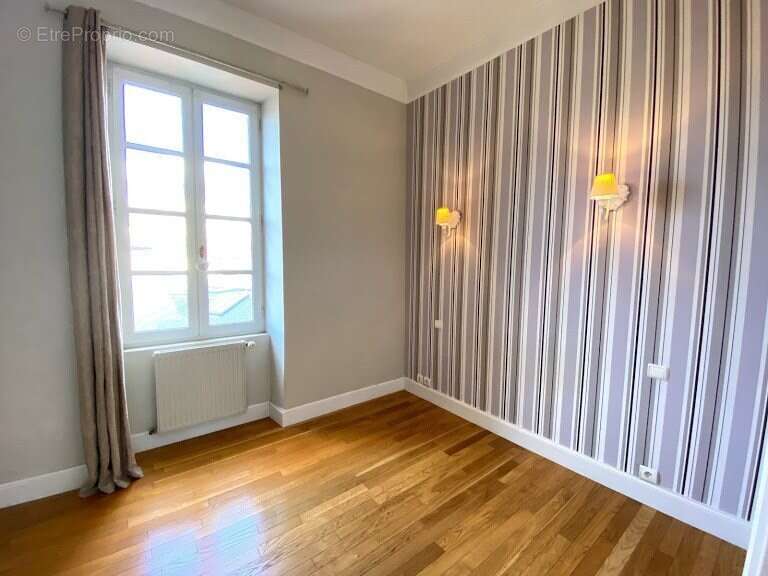 Appartement 153 m² à Perigueux  - photo 8