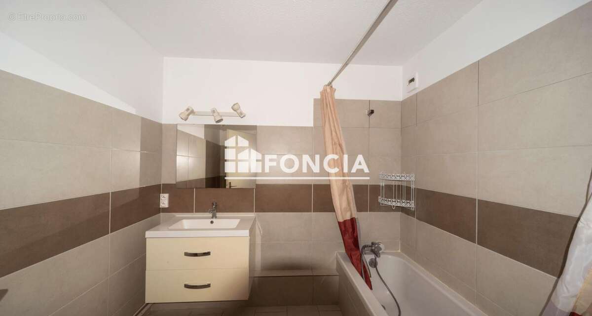 Appartement à HYERES