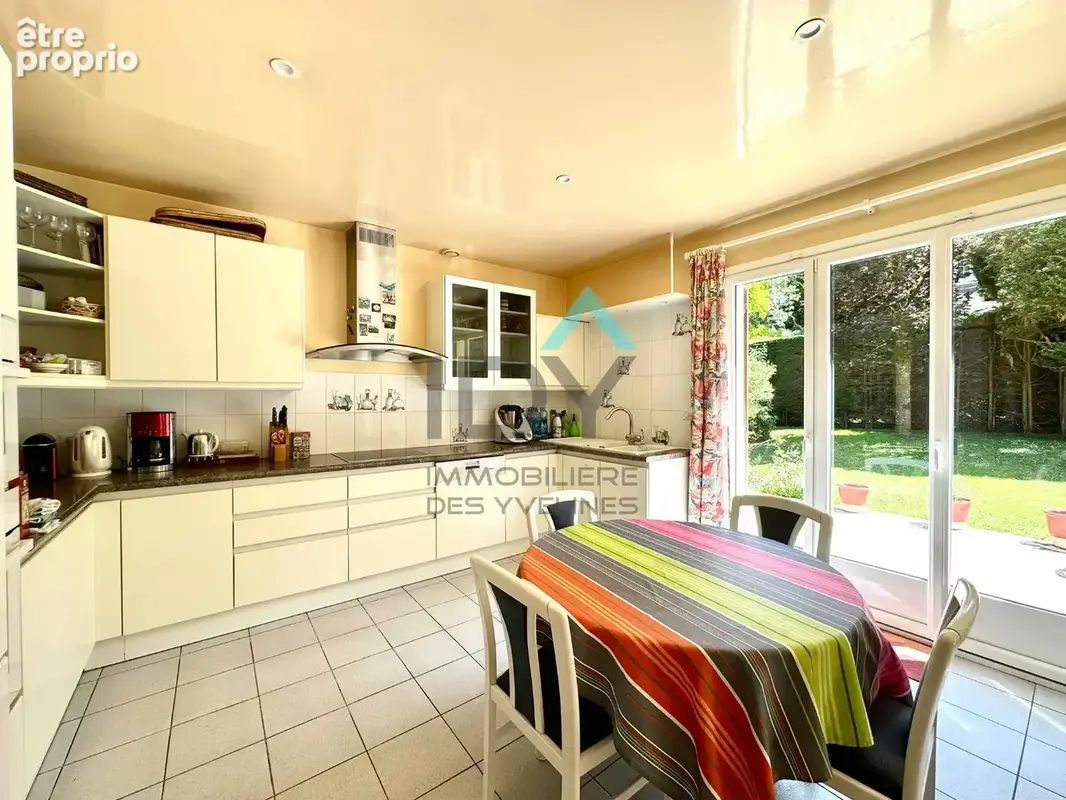 L'Etang La Ville. Maison 9 pièces 273 m² à 10mn à pied de la gare. - photo 10