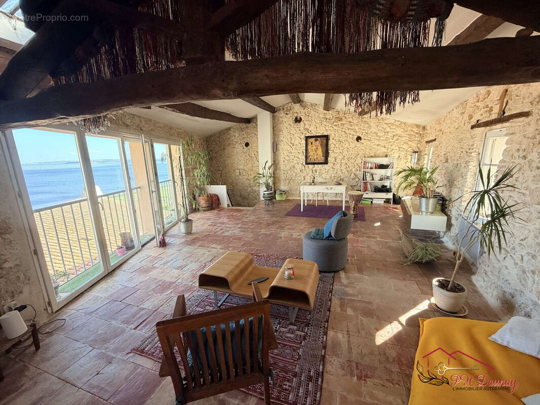 Maison 149 m² à Bages  - photo 2