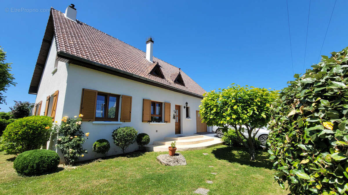 Maison à ARMENTIERES-EN-BRIE