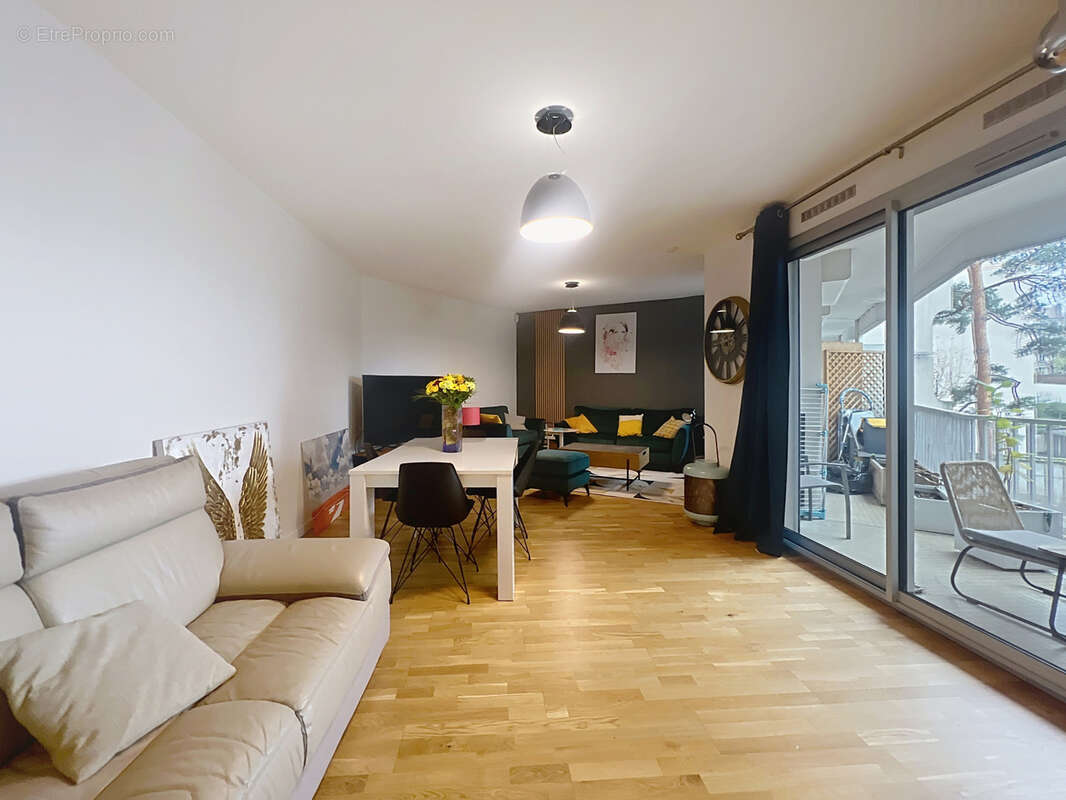 Appartement à TASSIN-LA-DEMI-LUNE