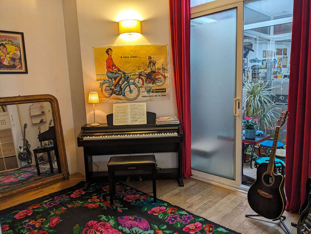 Appartement à PARIS-18E