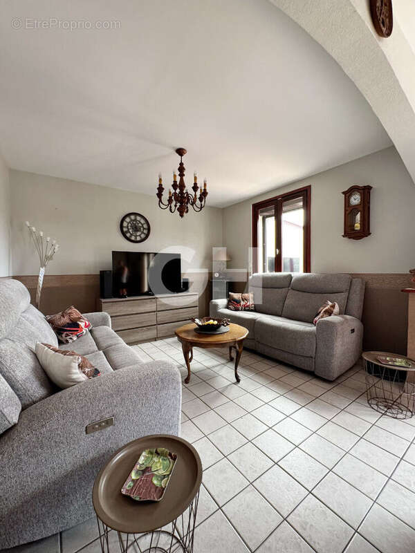 Maison à MAIRIEUX