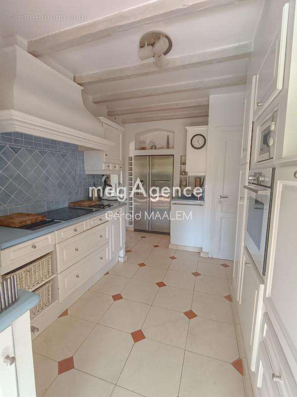 Villa de 170m² avec piscine à Grimaud - photo 11