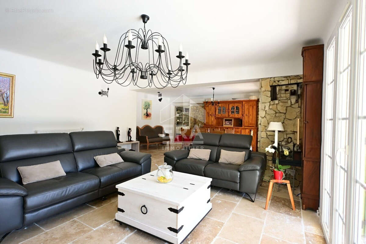 Maison 191m² à châteauneuf-de-gadagne - photo 5