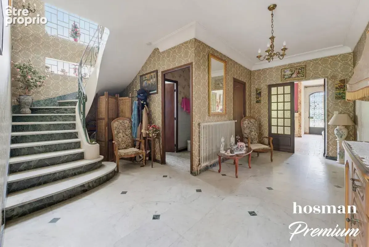 Superbe maison 12 pièces de 285 m² avec grand jardin de 1300 m2 - Avenue De Saige, Pessac - photo 4