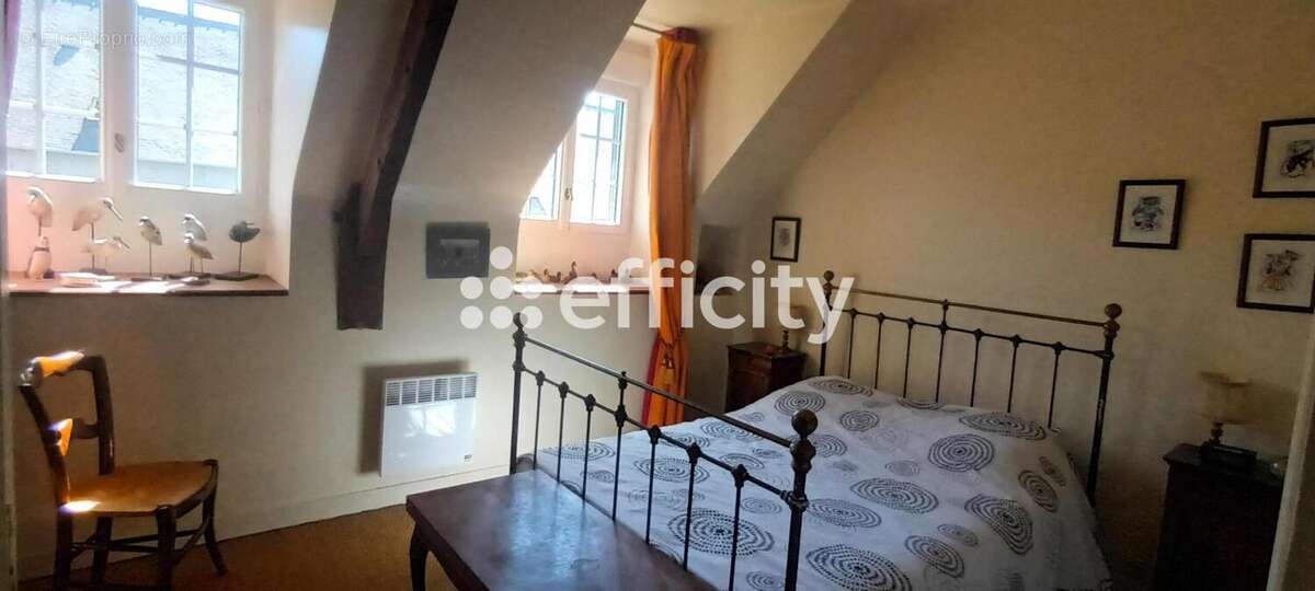 Maison à DOL-DE-BRETAGNE