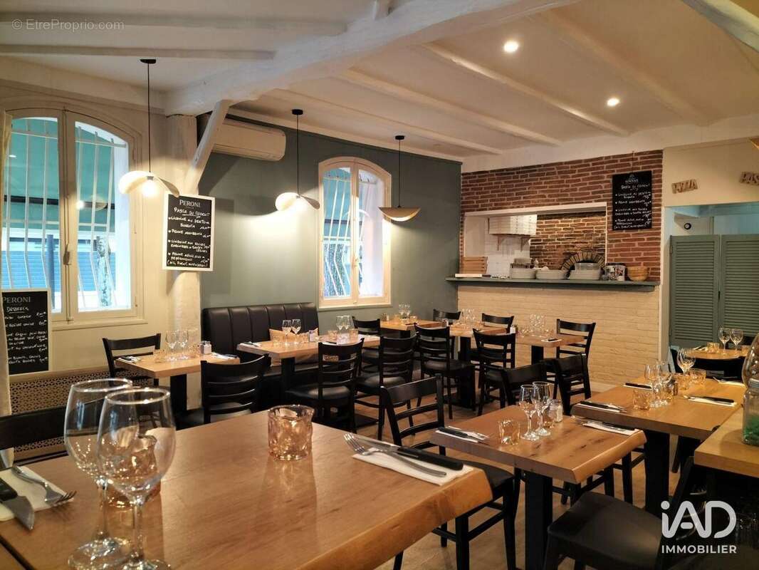 Photo 5 - Commerce à SAINT-MAUR-DES-FOSSES