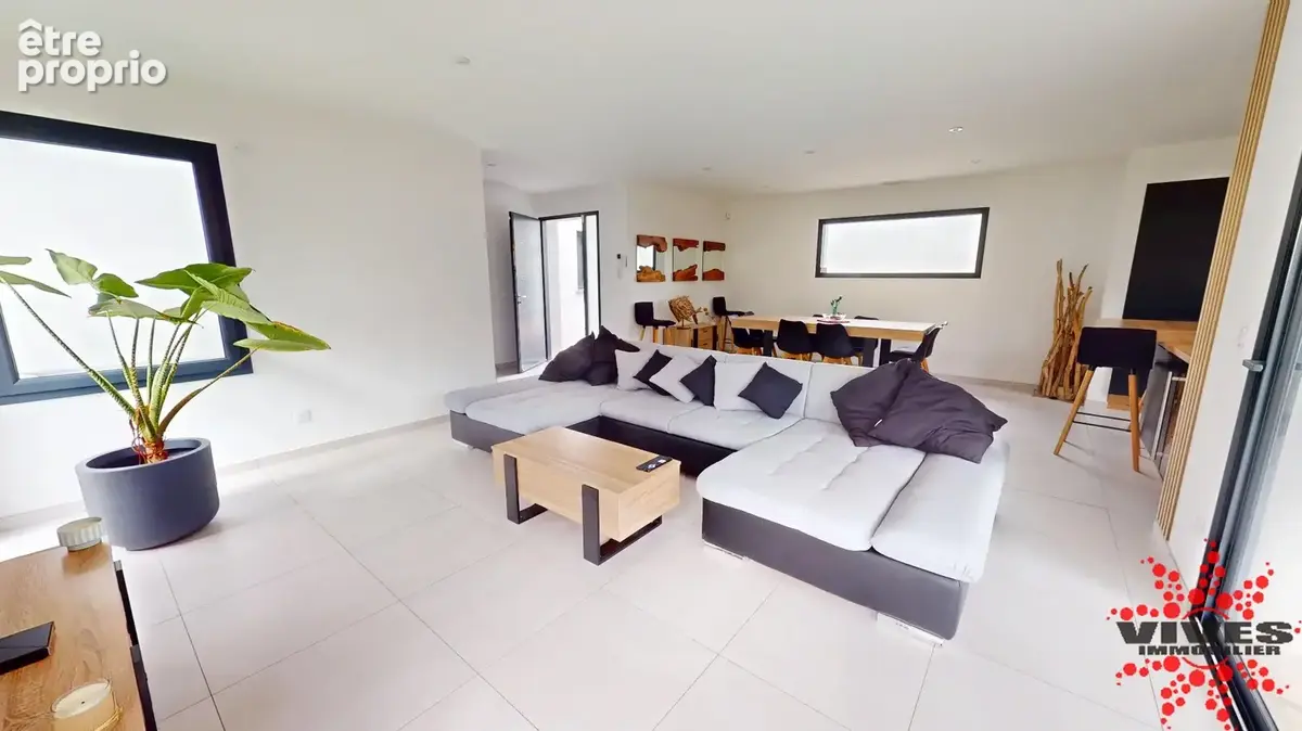 Villa contemporaine de plain-pied à maraussa - photo 4