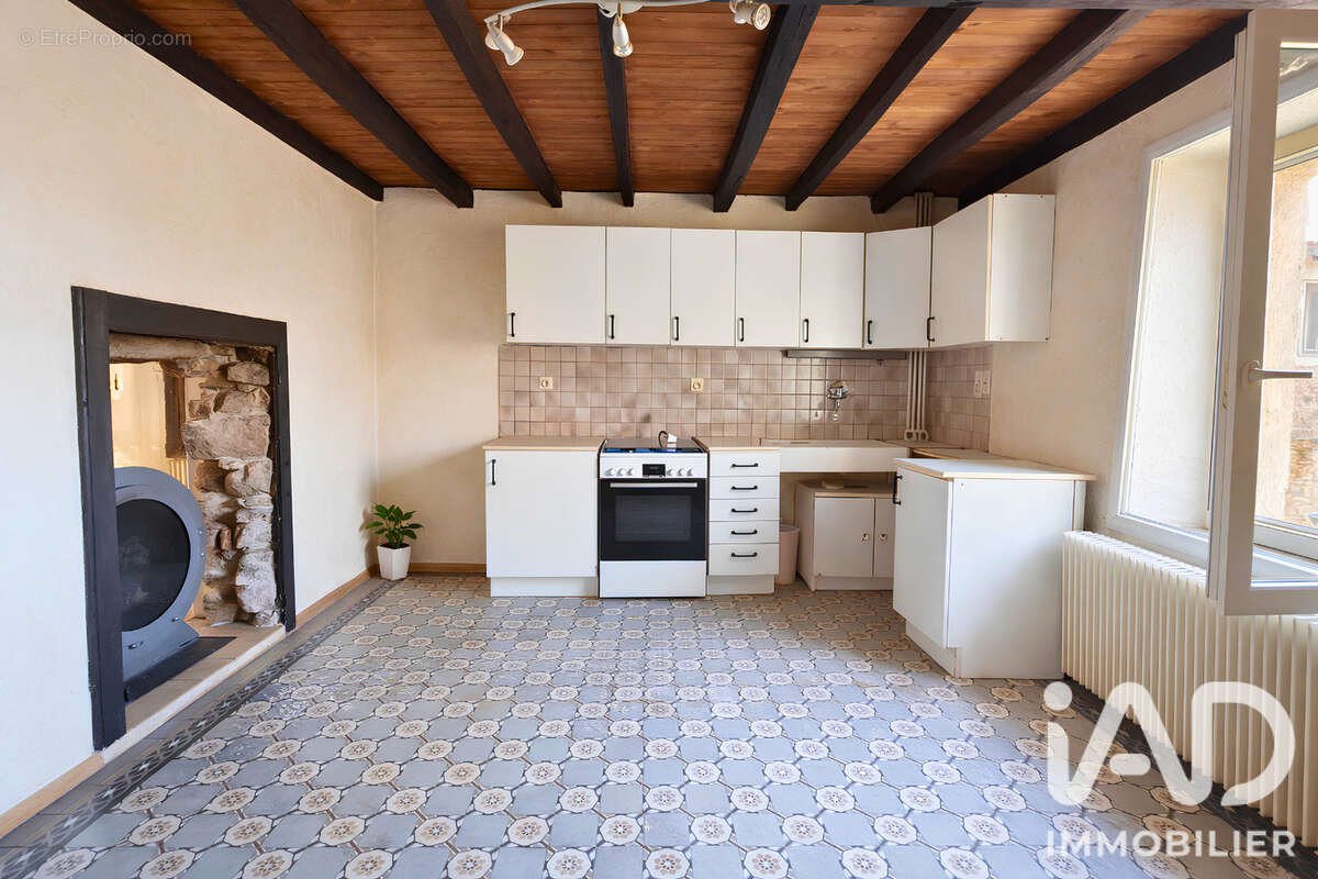 Maison 85 m² à Saint-Polgues  - photo 9