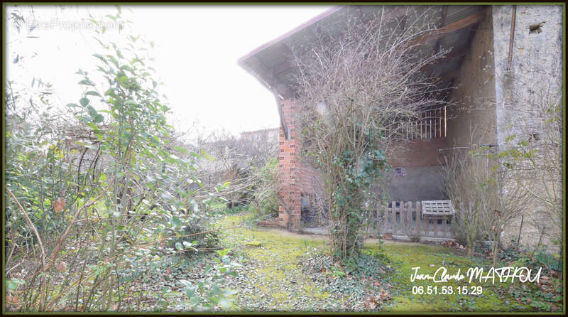 Maison à SALLES-SUR-L'HERS