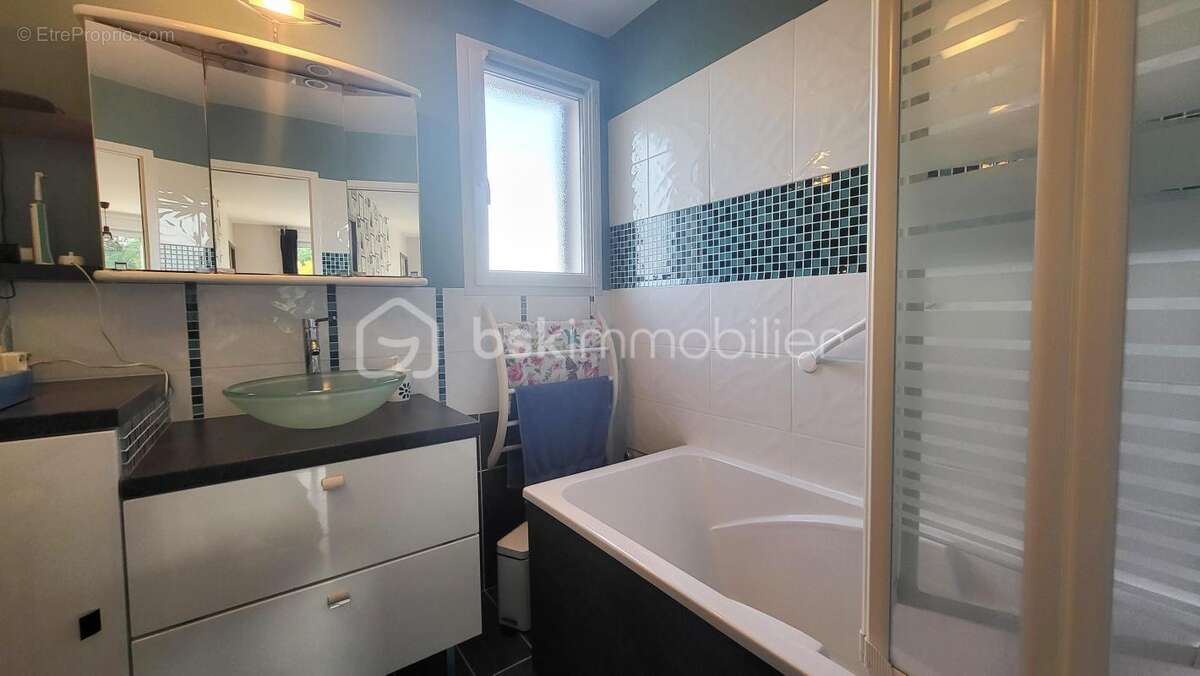 Maison à ISLES-SUR-SUIPPE