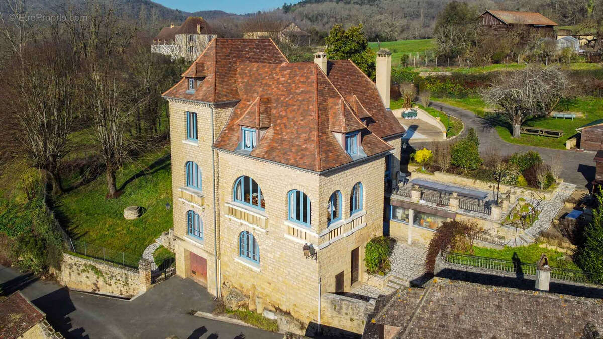 Maison à SAINT-VINCENT-DE-COSSE