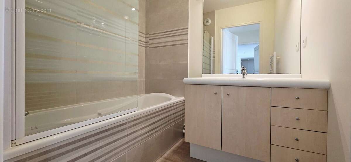 Appartement 71 m² à Lannion  - photo 9
