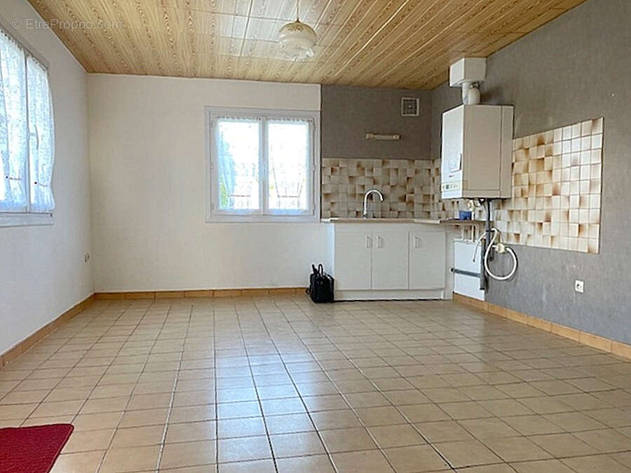 Maison à FERRIERES