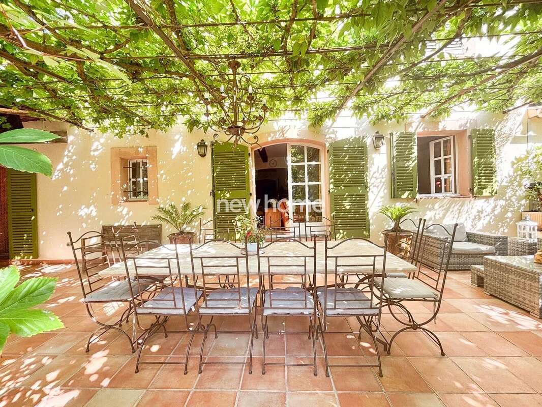 Maison à LORGUES