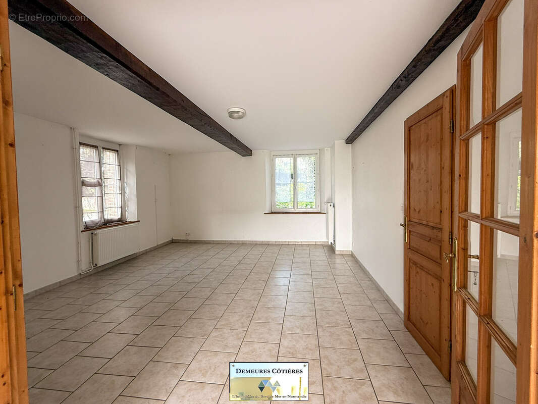 Maison à LES LOGES