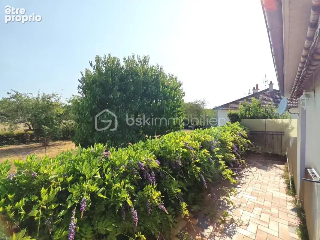 Maison familiale avec sous sol total et garage - photo 16