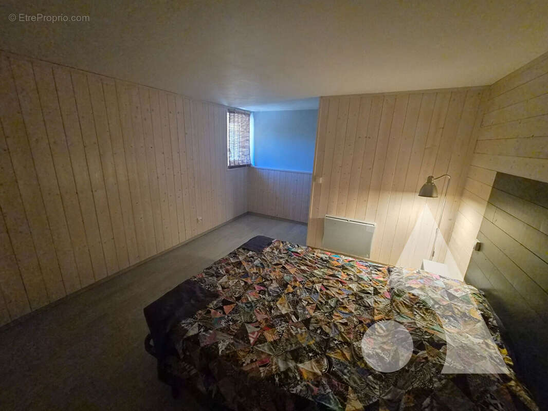 Maison à FLASSANS-SUR-ISSOLE