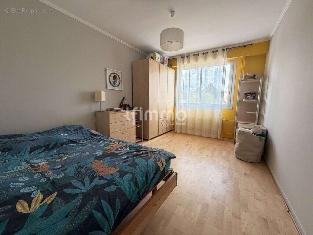 T5 à vendre quartier sud - photo 14