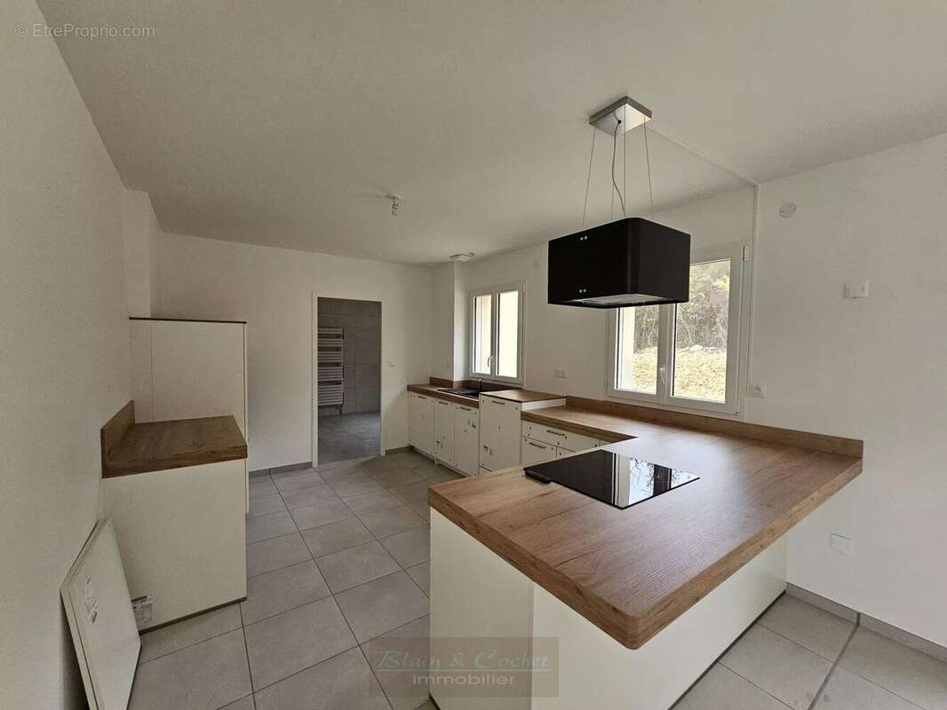 Maison à AMILLY
