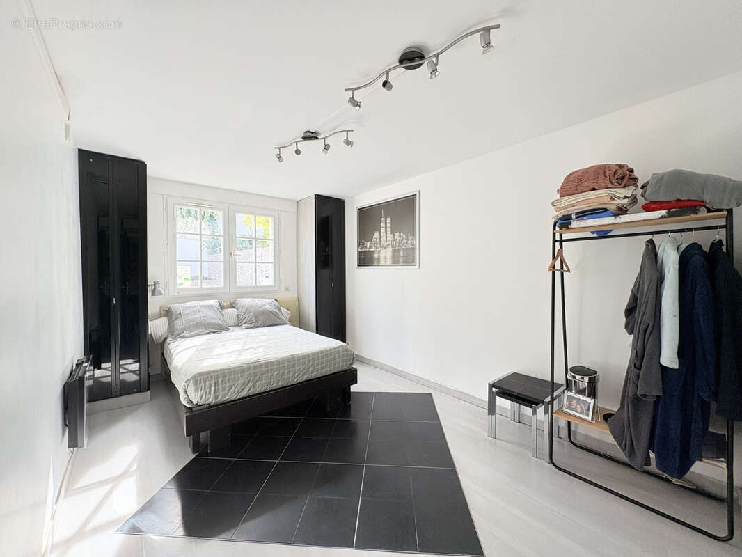 Maison à CHENNEVIERES-SUR-MARNE