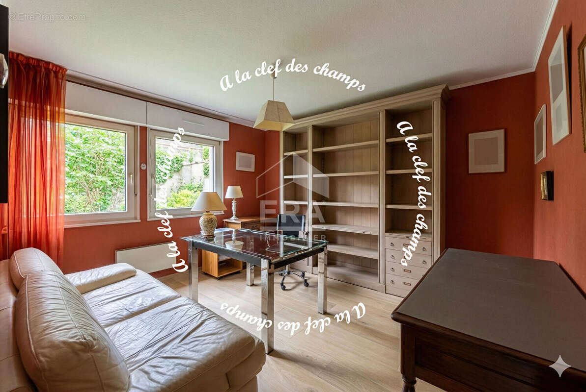 Maison à GIF-SUR-YVETTE