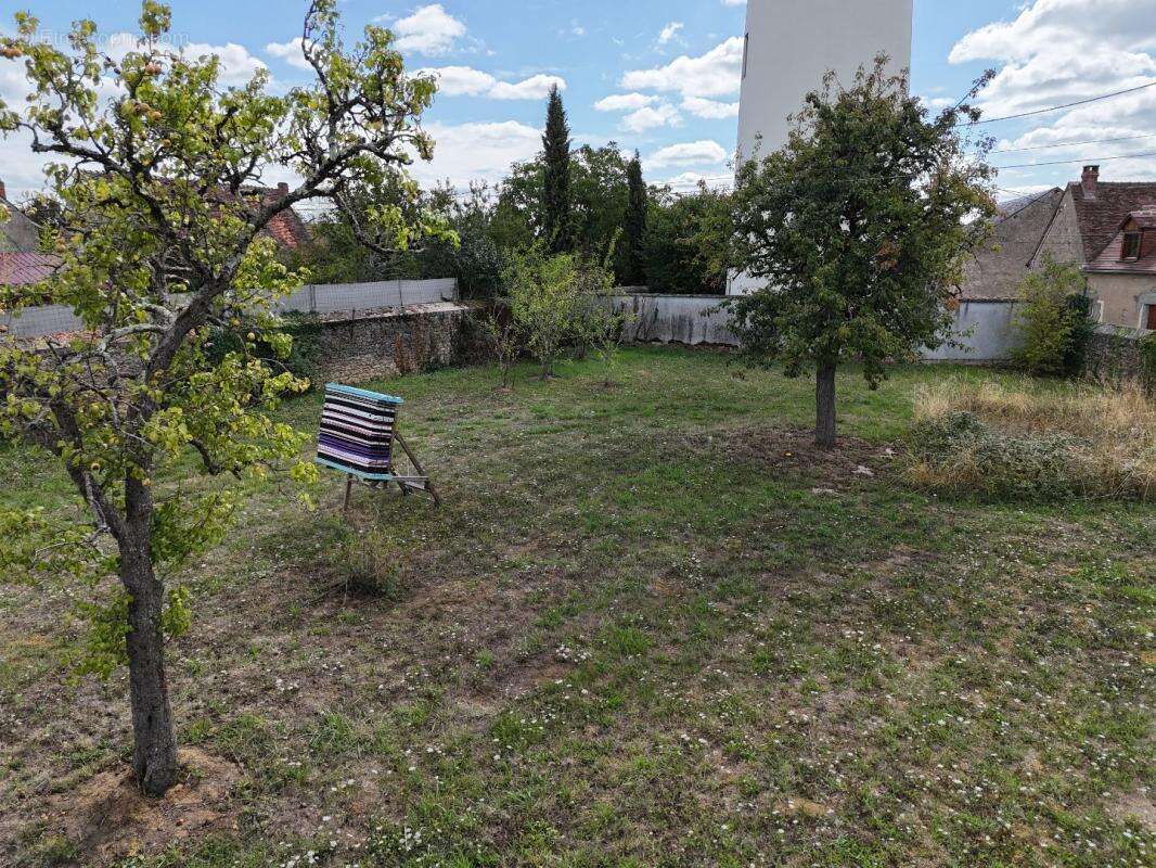 Terrain à LE PECHEREAU