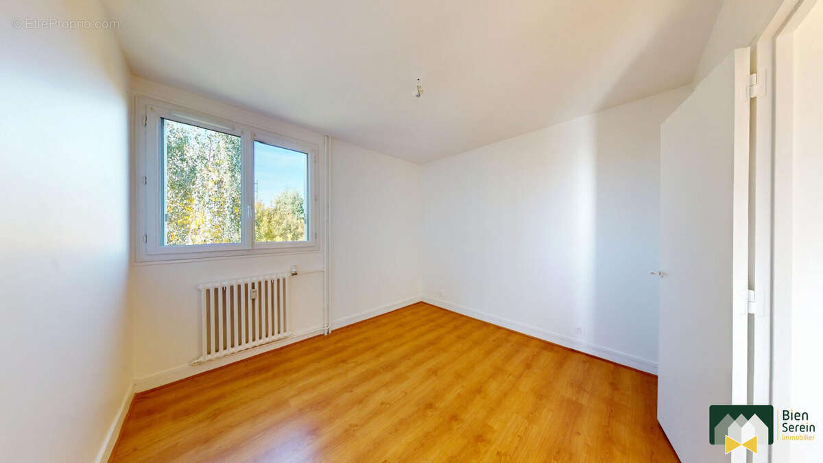 Chambre - Appartement à CHARTRES