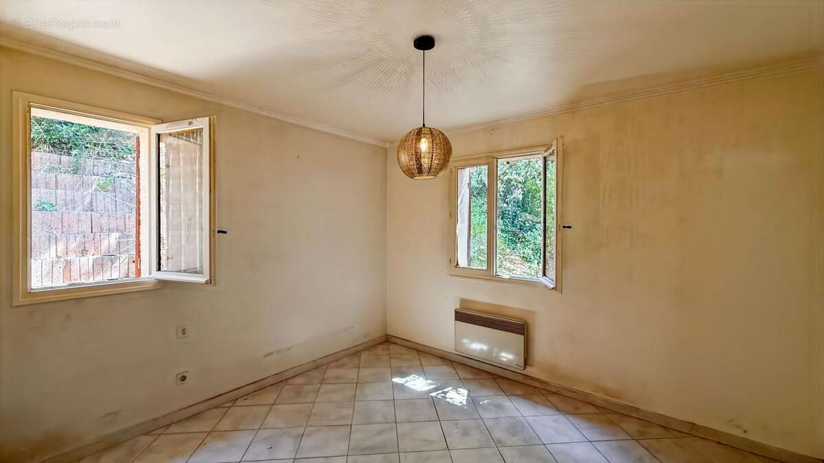 Maison à SAINT-RAPHAEL