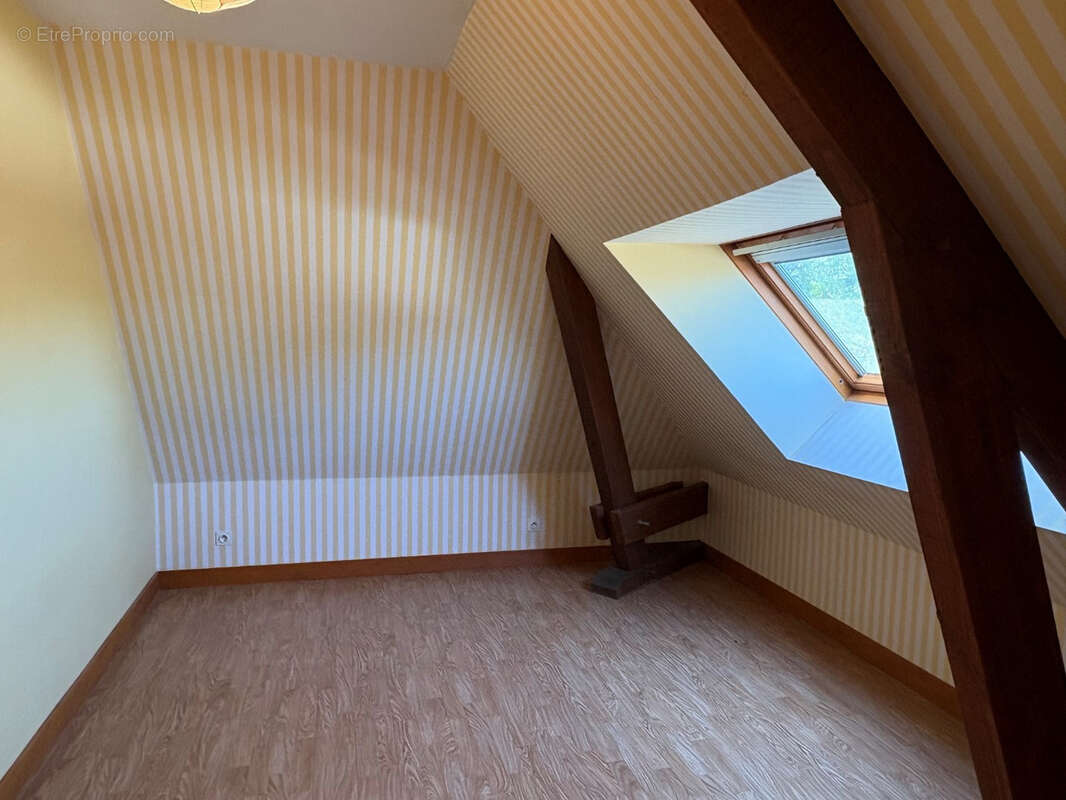 Maison à COUSSAC-BONNEVAL