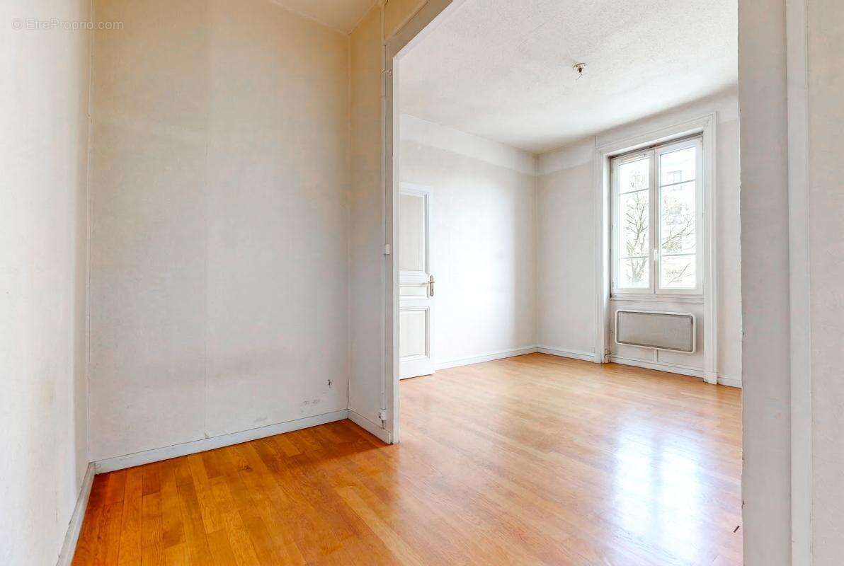 Appartement à LYON-3E