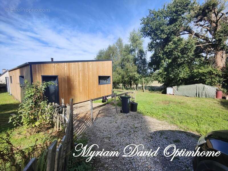 Maison à SAINT-HERNIN