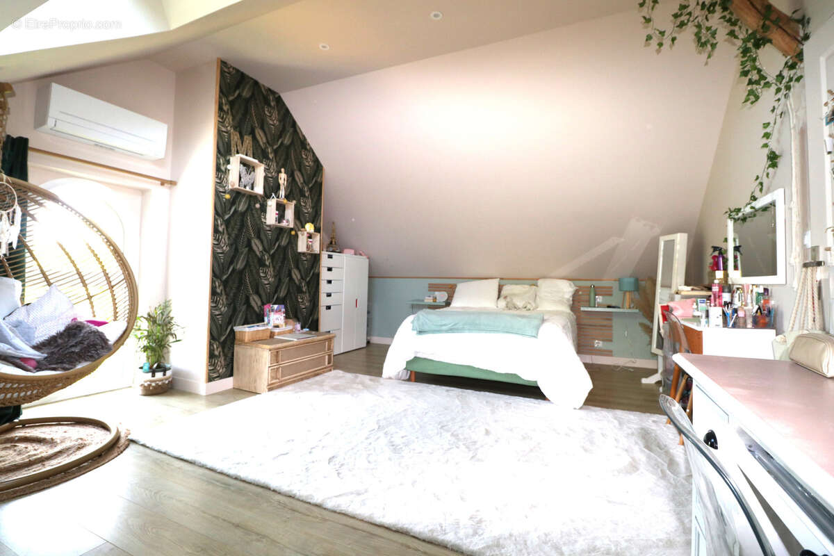 Maison à COURVILLE-SUR-EURE