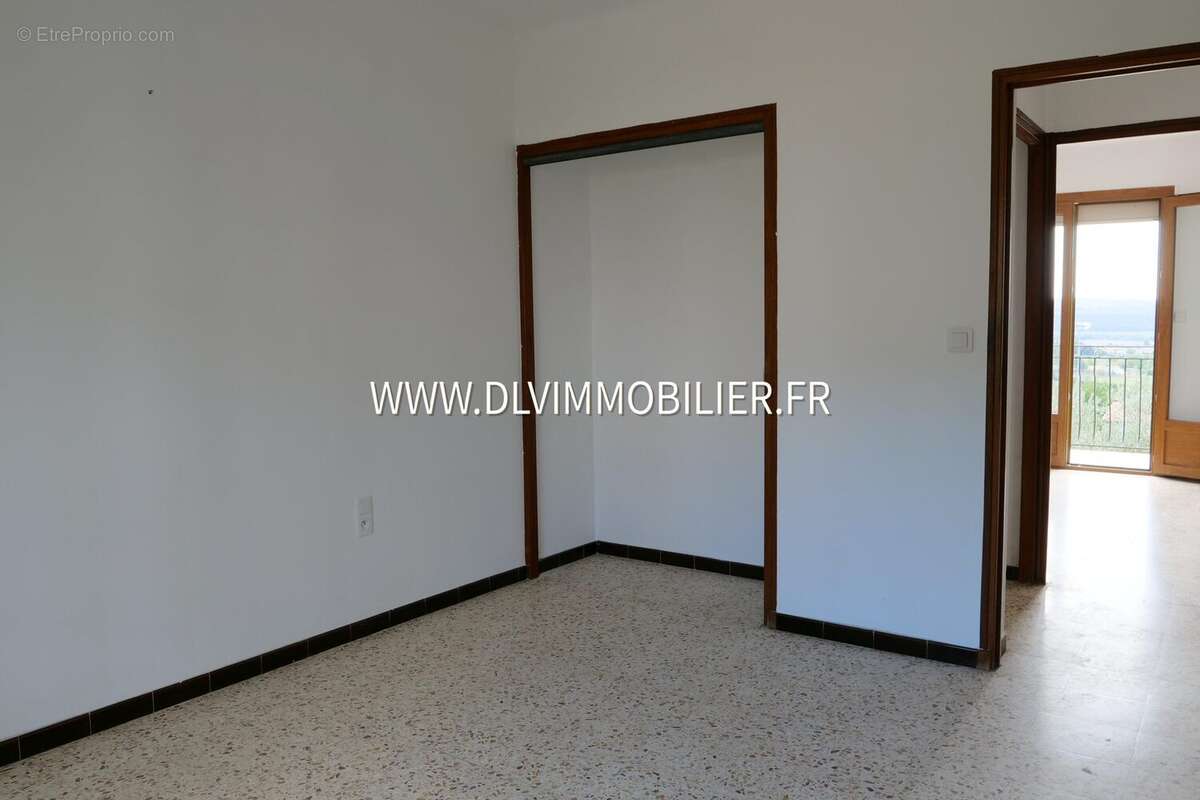 Chambre 3 : placard