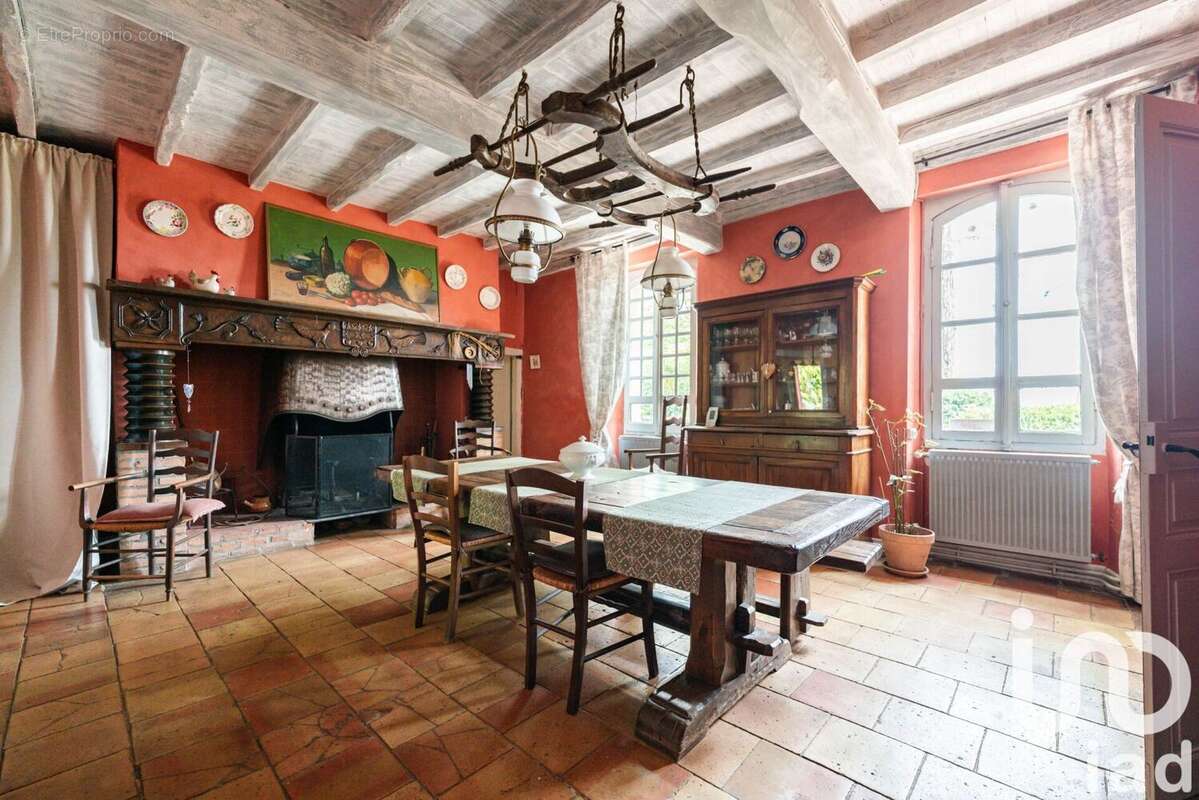 Maison 285 m² à Rabastens  - photo 4