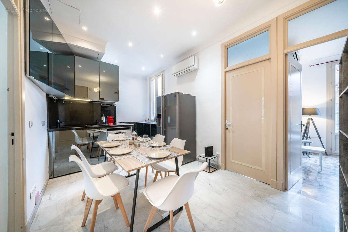 Appartement à BEAUSOLEIL