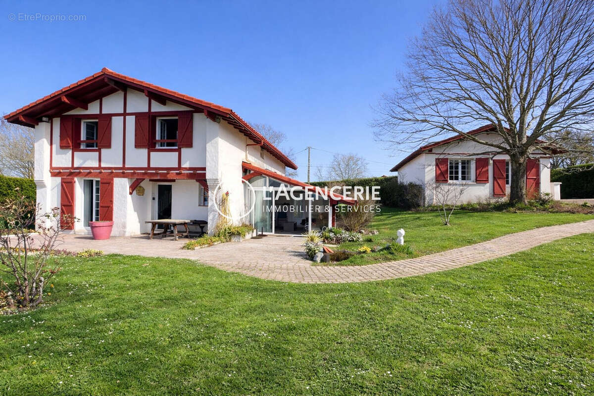 Maison à ESPELETTE