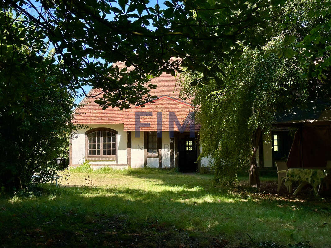 Maison à NEUFCHATEL-EN-BRAY
